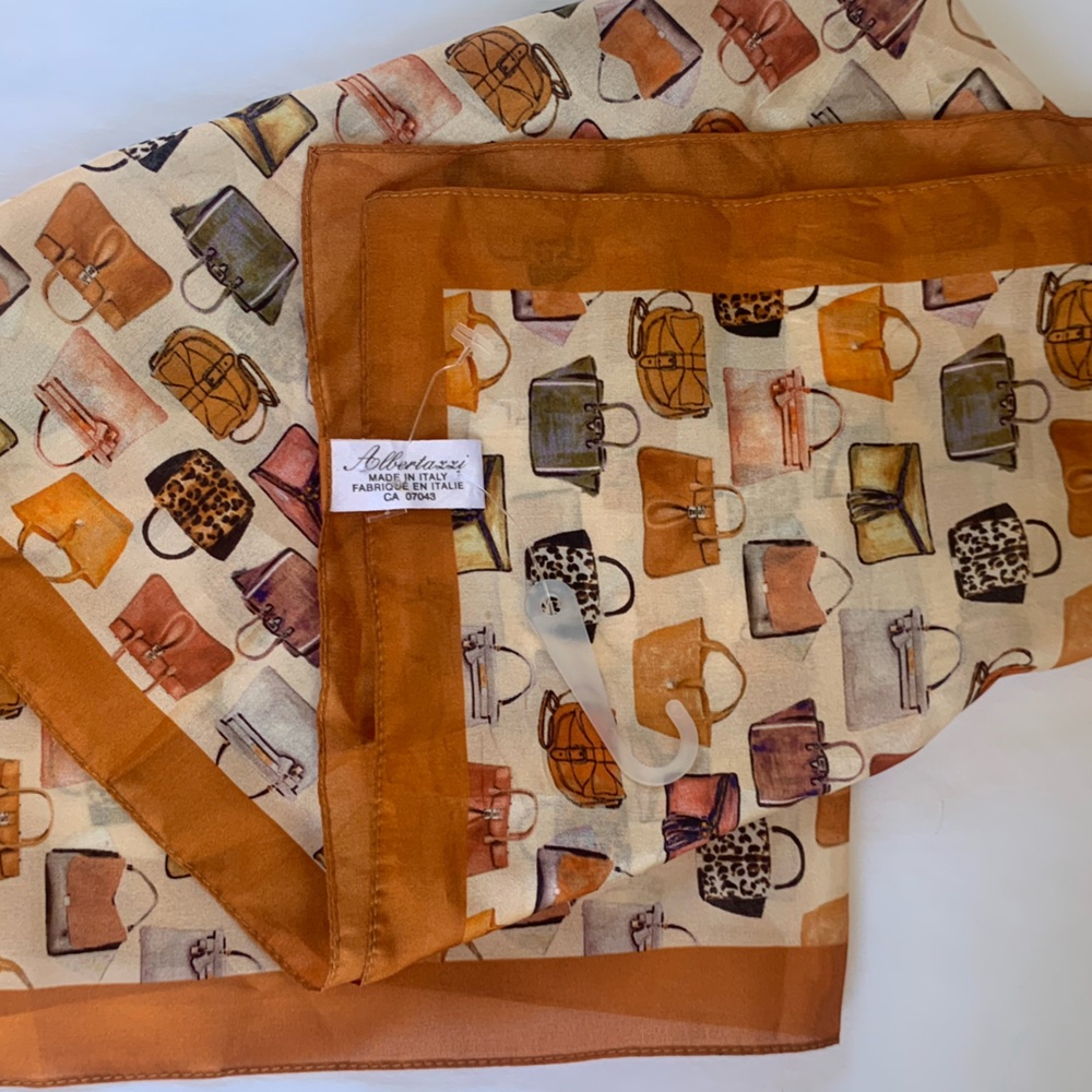 SILK 🆕  Italy 🇮🇹 - RARE - 1 of a kind (see google) - Picture 14 of 15